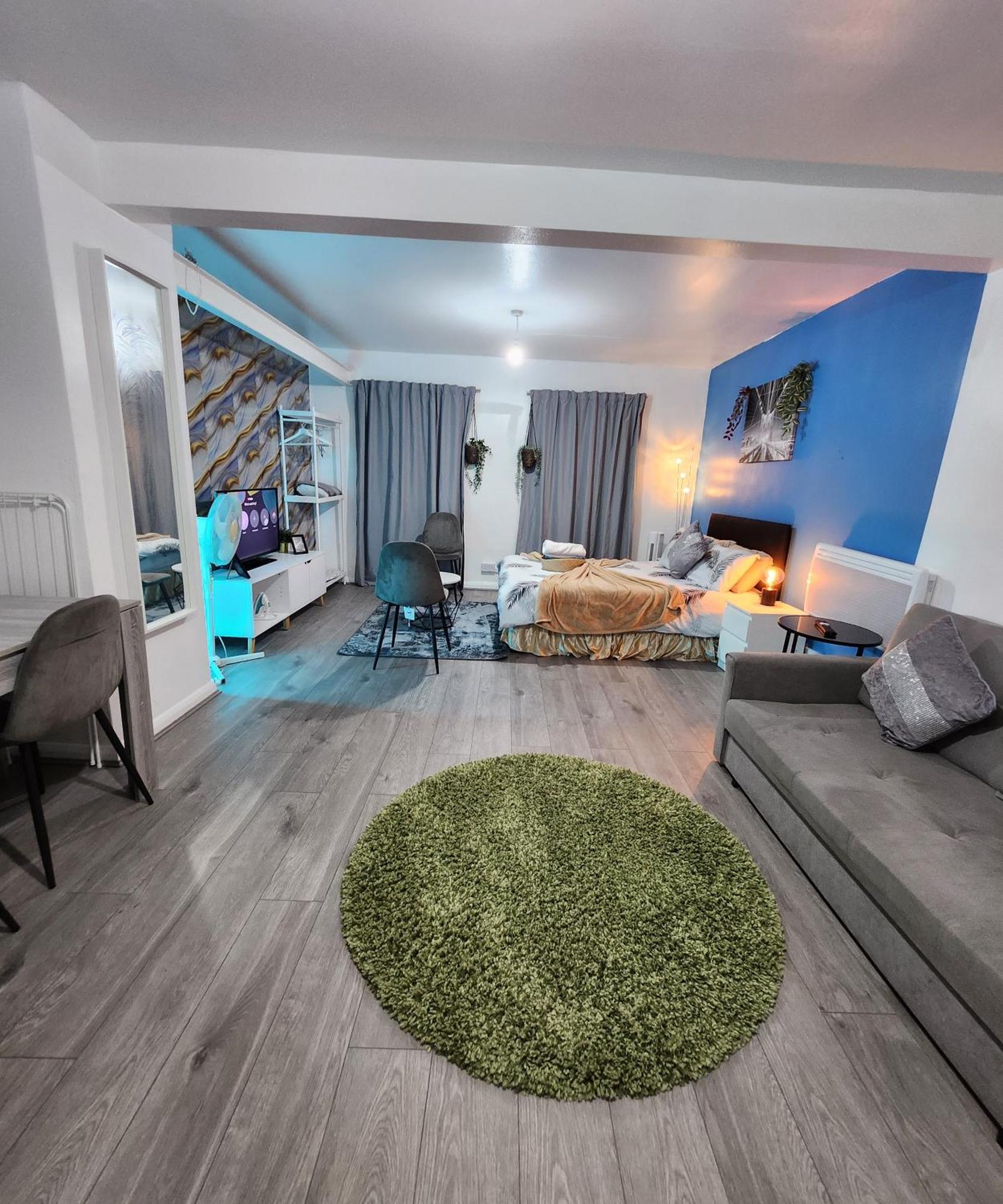 New Deluxe Studio Apt-2 London Exterior photo